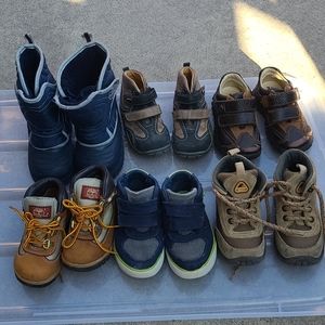 Boys shoes 5 pairs size 7 US or 23 EU